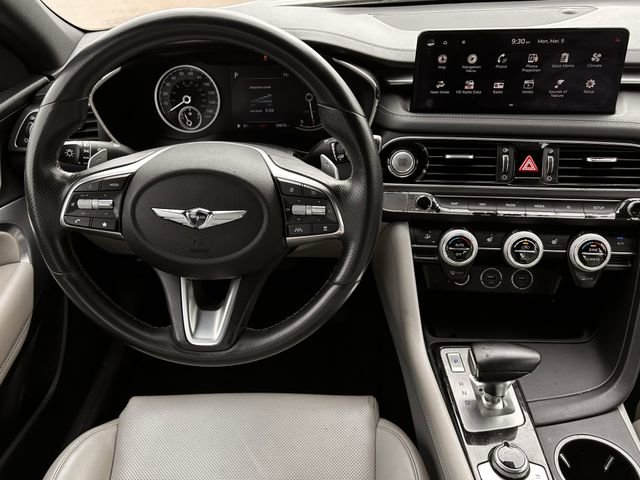 Used 2022 Genesis G70 2.0T image 12