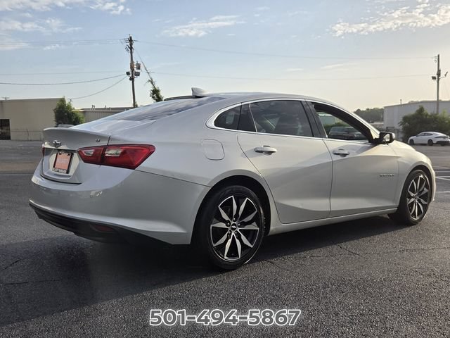 Used 2018 Chevrolet Malibu LT w/ Leather Package FWD image 5