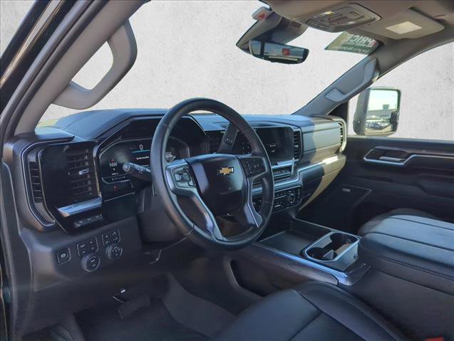Used 2025 Chevrolet Silverado 3500 LTZ w/ LTZ Premium Package AWD/4WD image 10