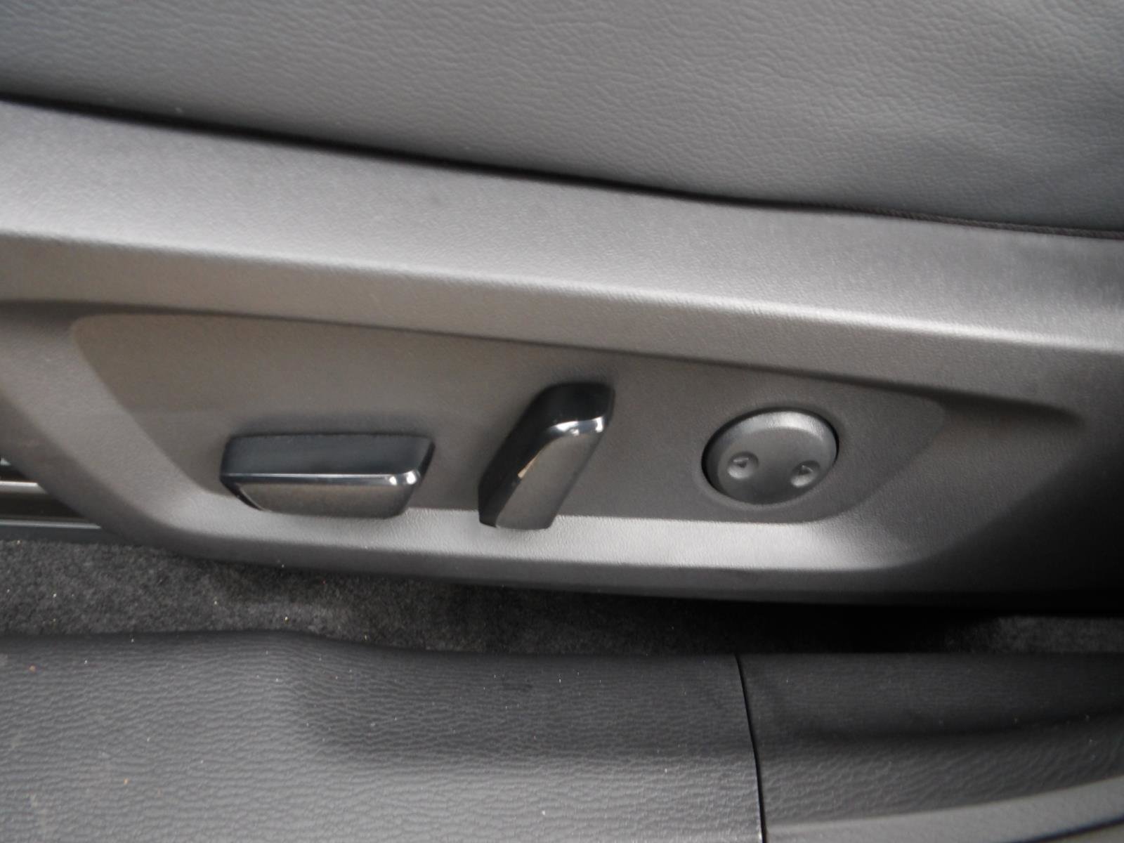 New 2026 Mitsubishi Outlander SEL AWD/4WD image 18