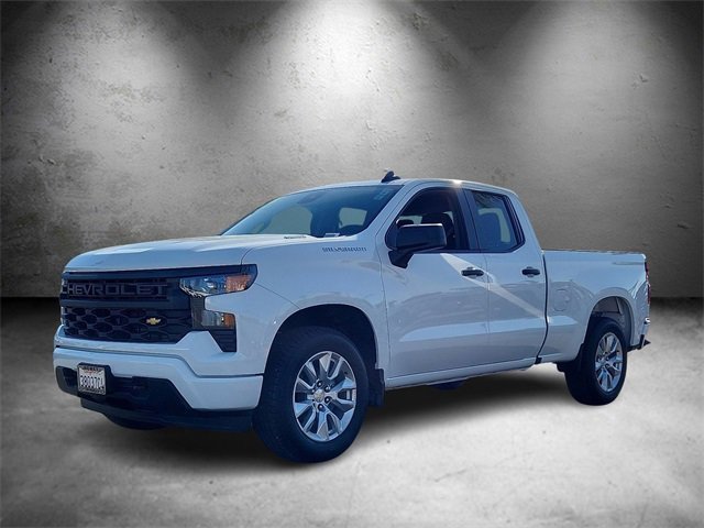 Used 2025 Chevrolet Silverado 1500 Custom image 5
