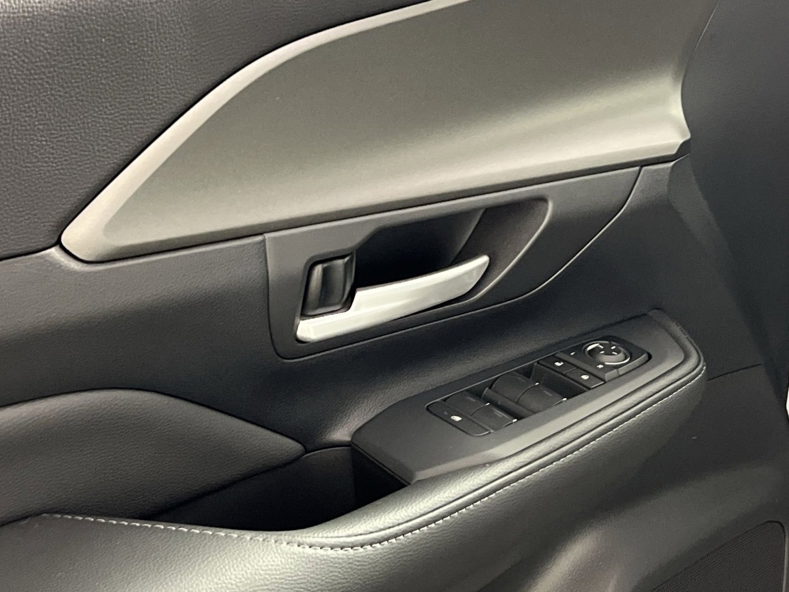 Used 2026 Toyota Grand Highlander XLE image 15