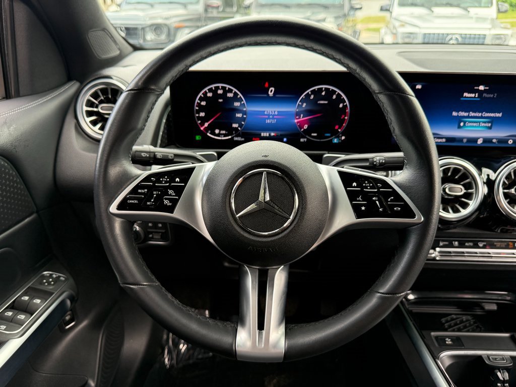 Used 2024 Mercedes-Benz GLB 250 4MATIC image 42