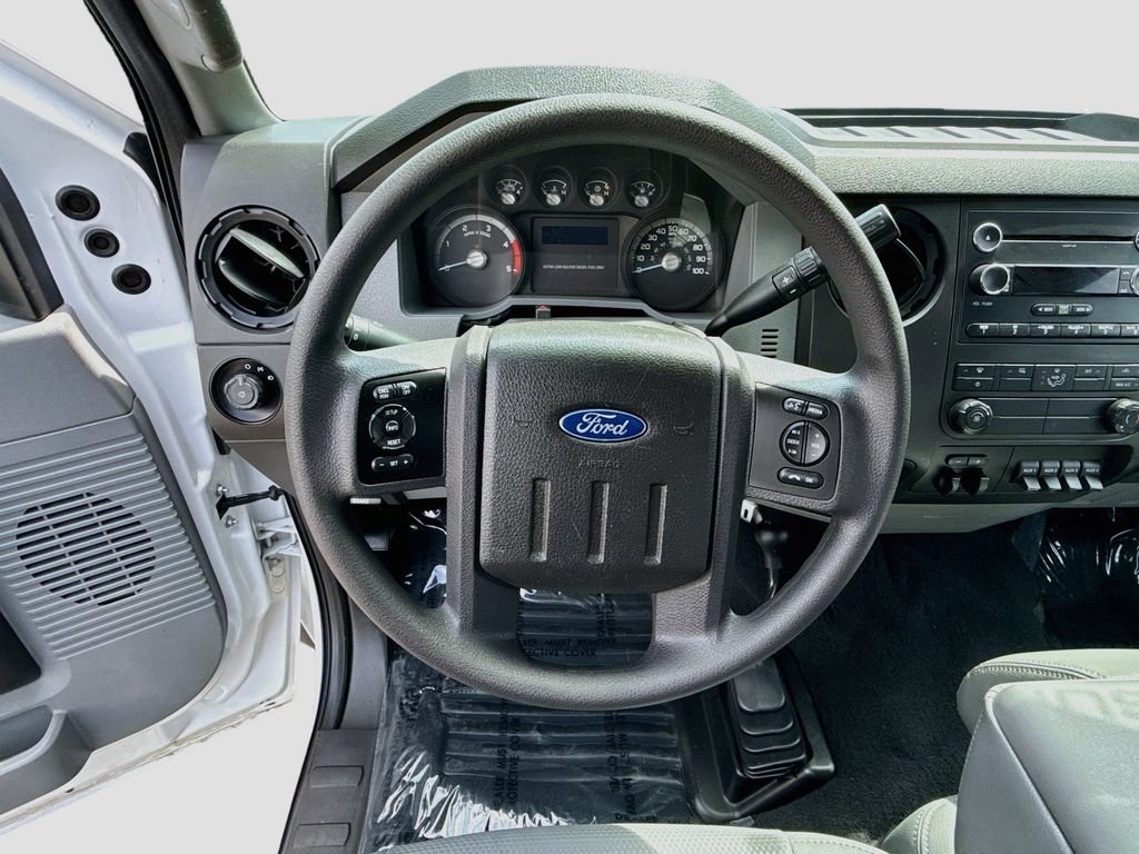 Used 2016 Ford F550 4x4 Crew Cab Super Duty image 8