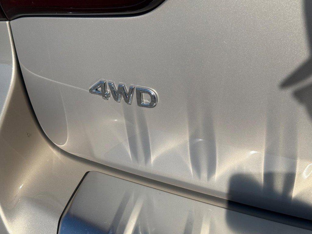 Used 2024 INFINITI QX80 Sensory AWD/4WD image 6