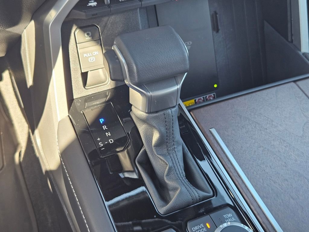 Used 2025 Toyota Sequoia Capstone image 20