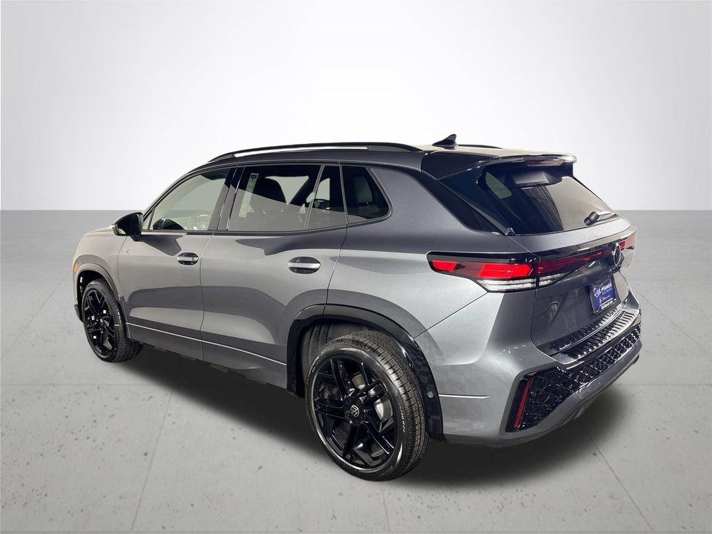 New 2026 Volkswagen Tiguan SE R-Line AWD/4WD image 8