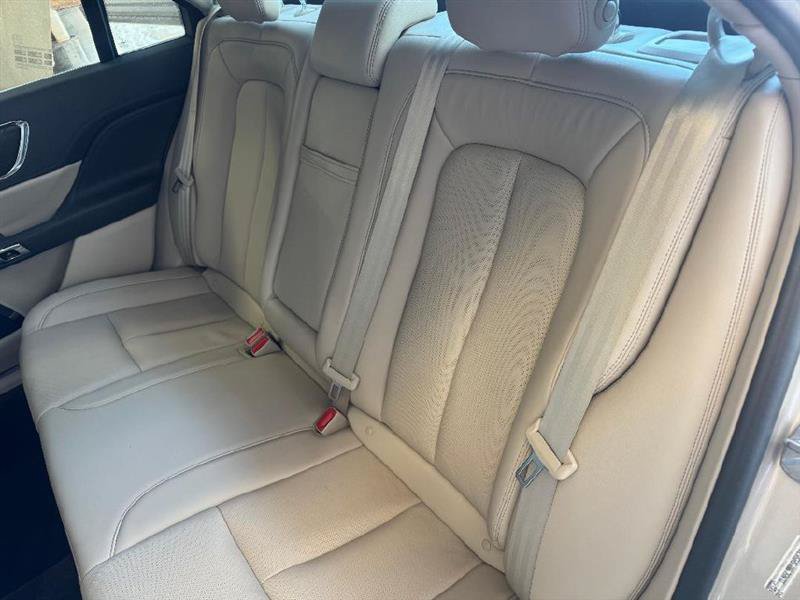Used 2017 Lincoln Continental Reserve w/ Technology Package FWD image 29