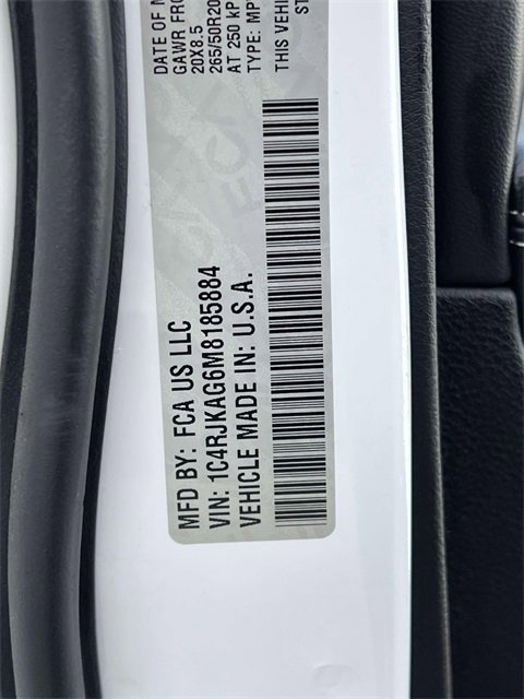 Used 2021 Jeep Grand Cherokee L Laredo image 21