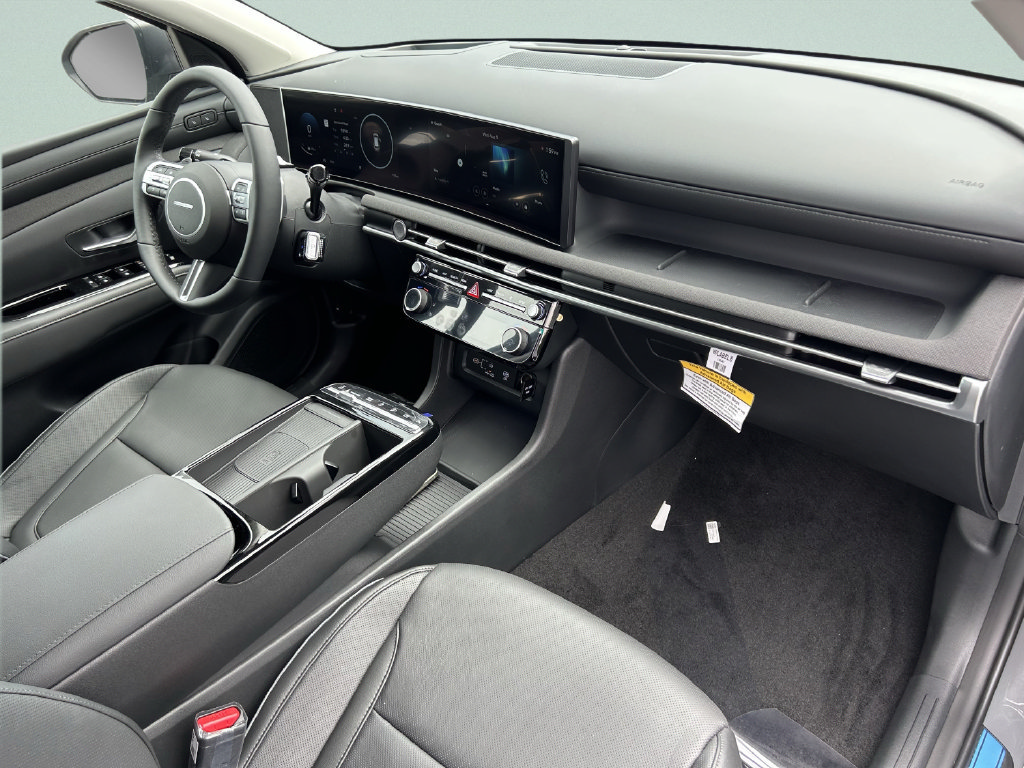 Used 2025 Hyundai Tucson Limited AWD/4WD image 17