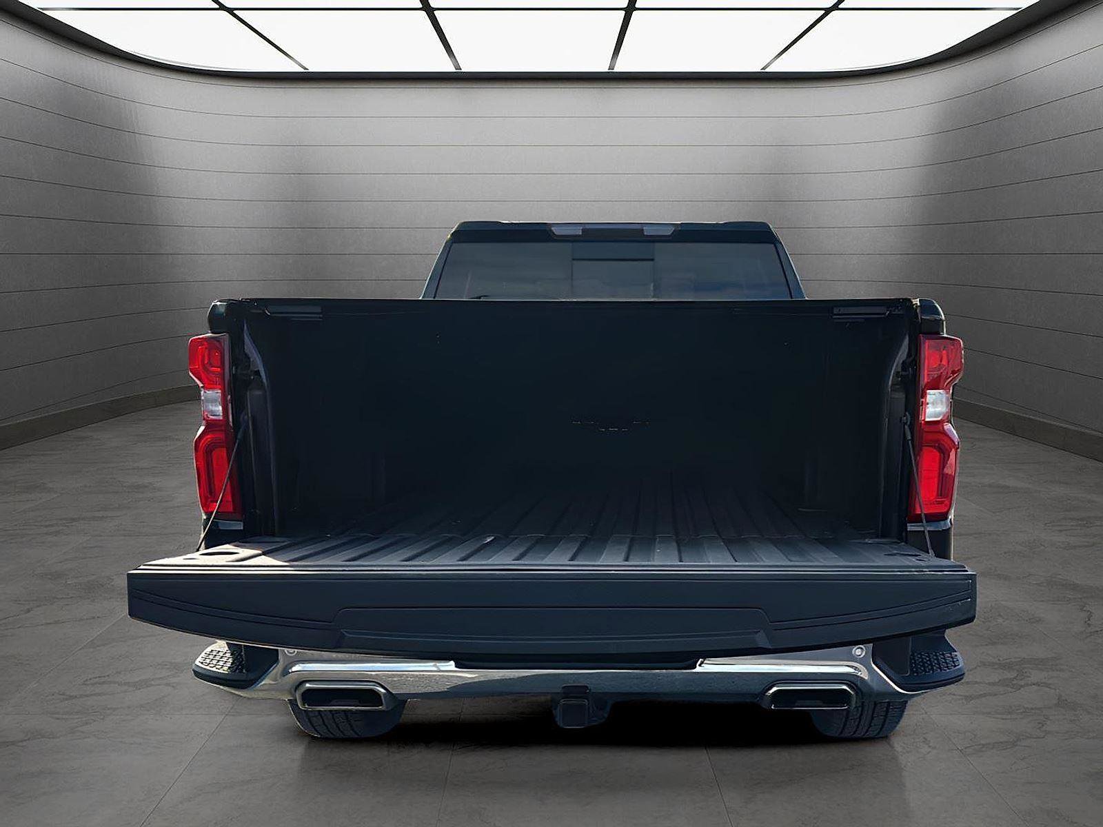 Used 2025 Chevrolet Silverado 1500 LTZ w/ LTZ Convenience Package II image 6