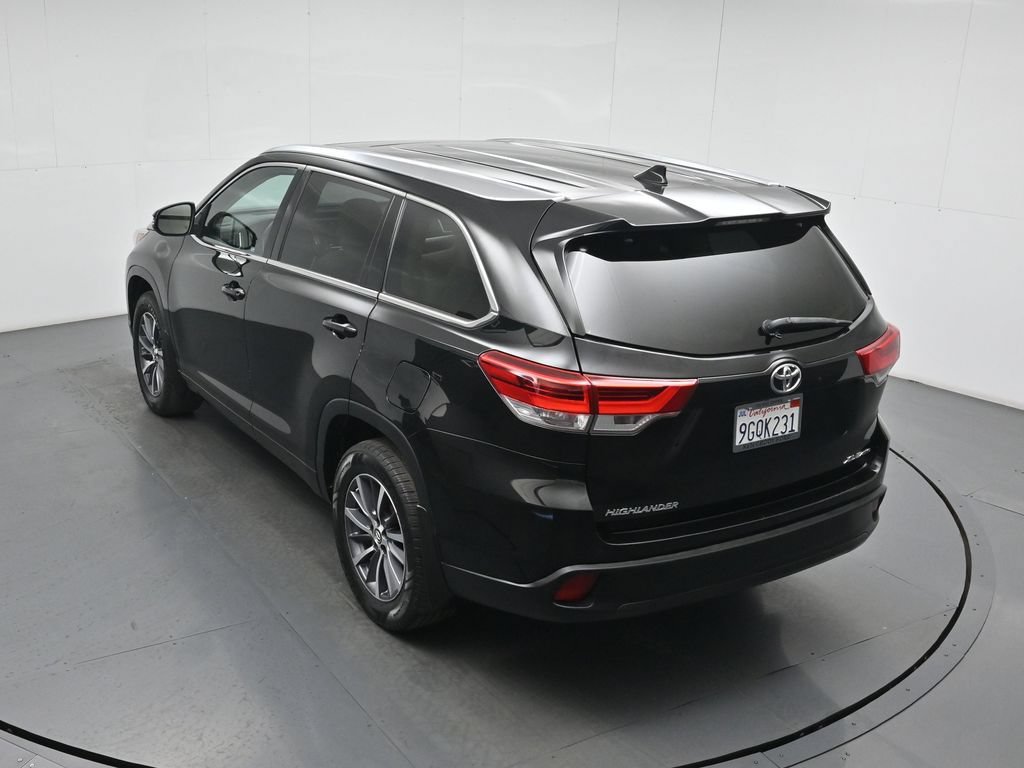 Used 2018 Toyota Highlander XLE AWD/4WD image 44