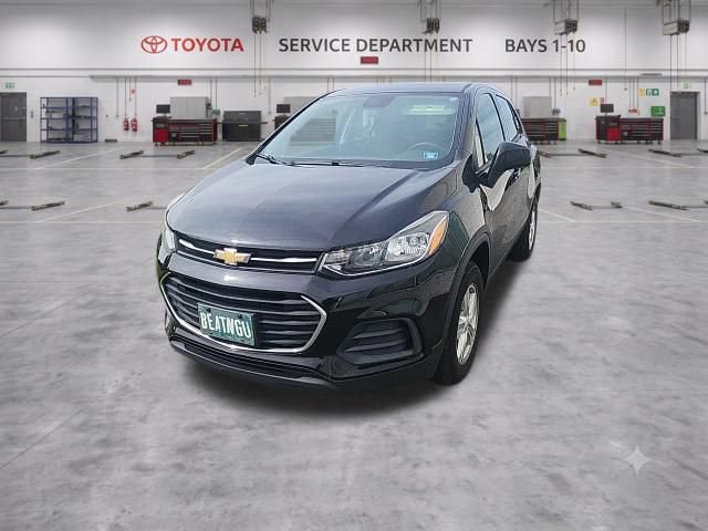 Used 2021 Chevrolet Trax LS AWD/4WD image 3