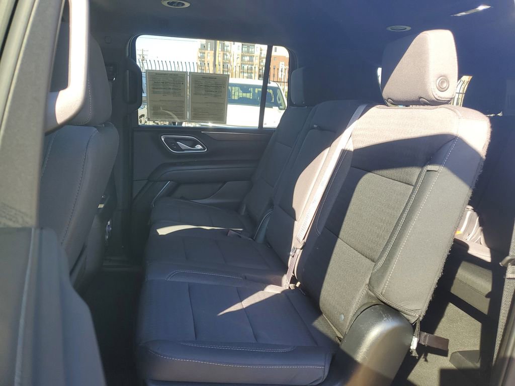 Used 2023 Chevrolet Suburban LS image 12
