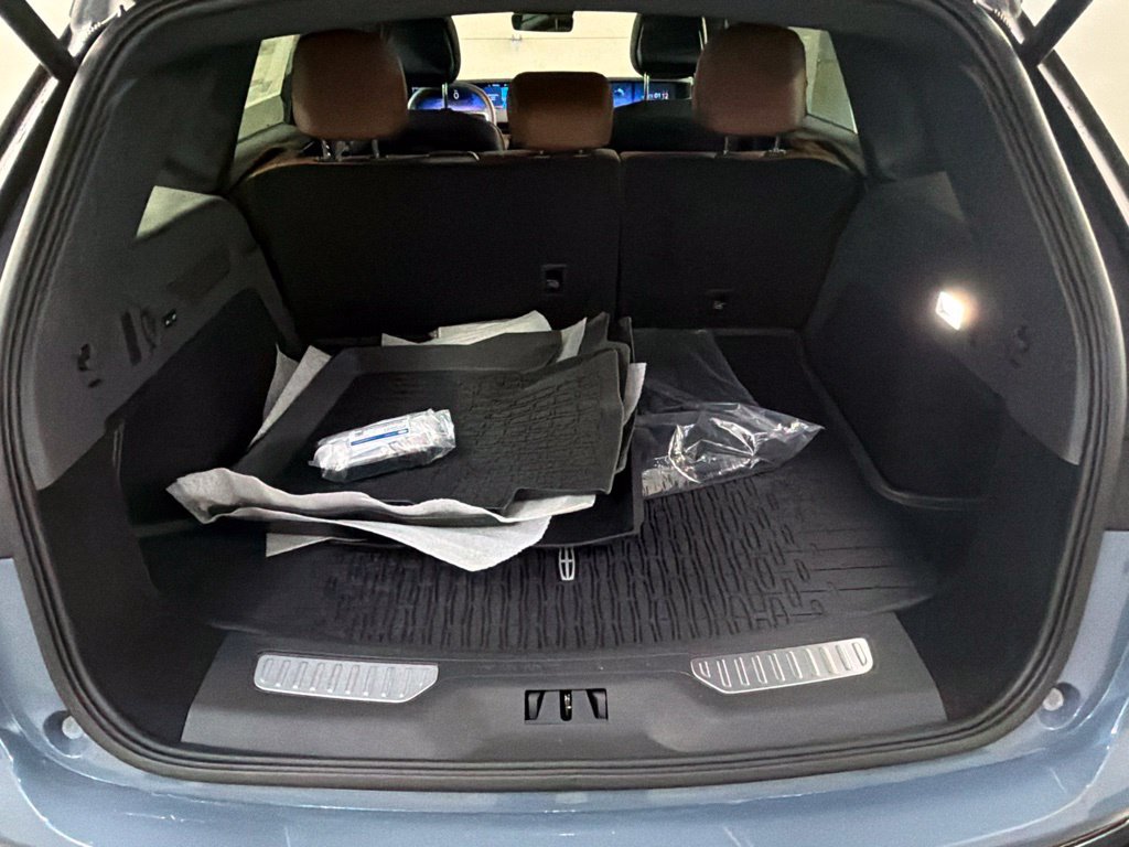 New 2026 Lincoln Nautilus Reserve AWD/4WD image 39