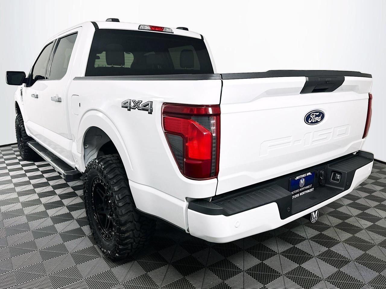 Used 2025 Ford F150 XLT w/ Equipment Group 301A Standard AWD/4WD image 9