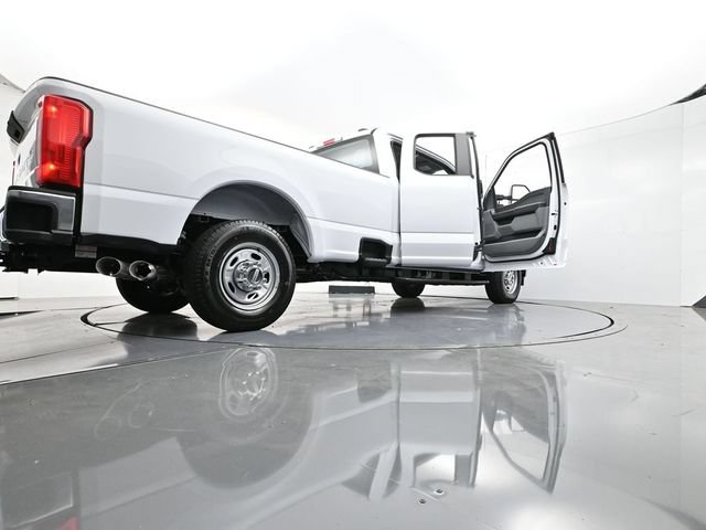 Used 2026 Ford F250 XL RWD image 40