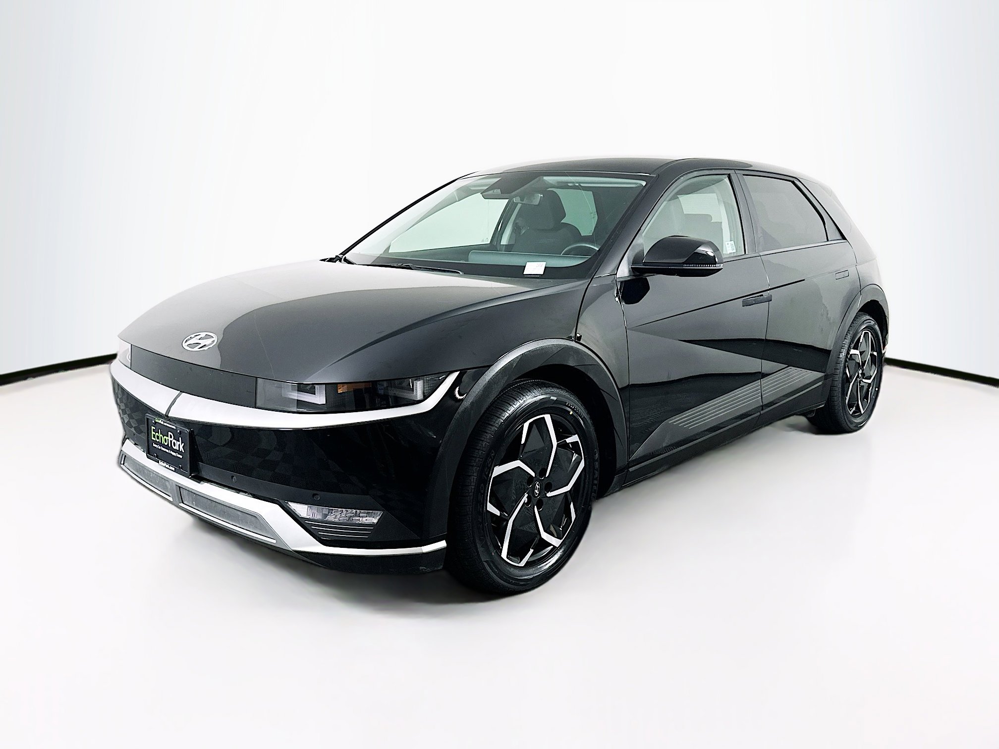 Used 2024 Hyundai Ioniq 5 SEL image 3