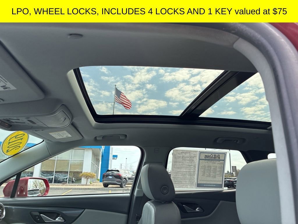 Used 2019 Chevrolet Blazer LT w/ Sun and Wheels Package AWD/4WD image 7