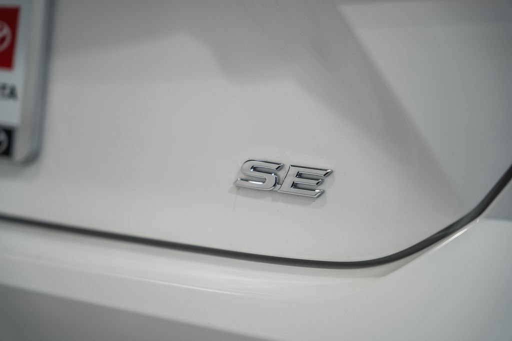 New 2026 Toyota Camry SE image 7