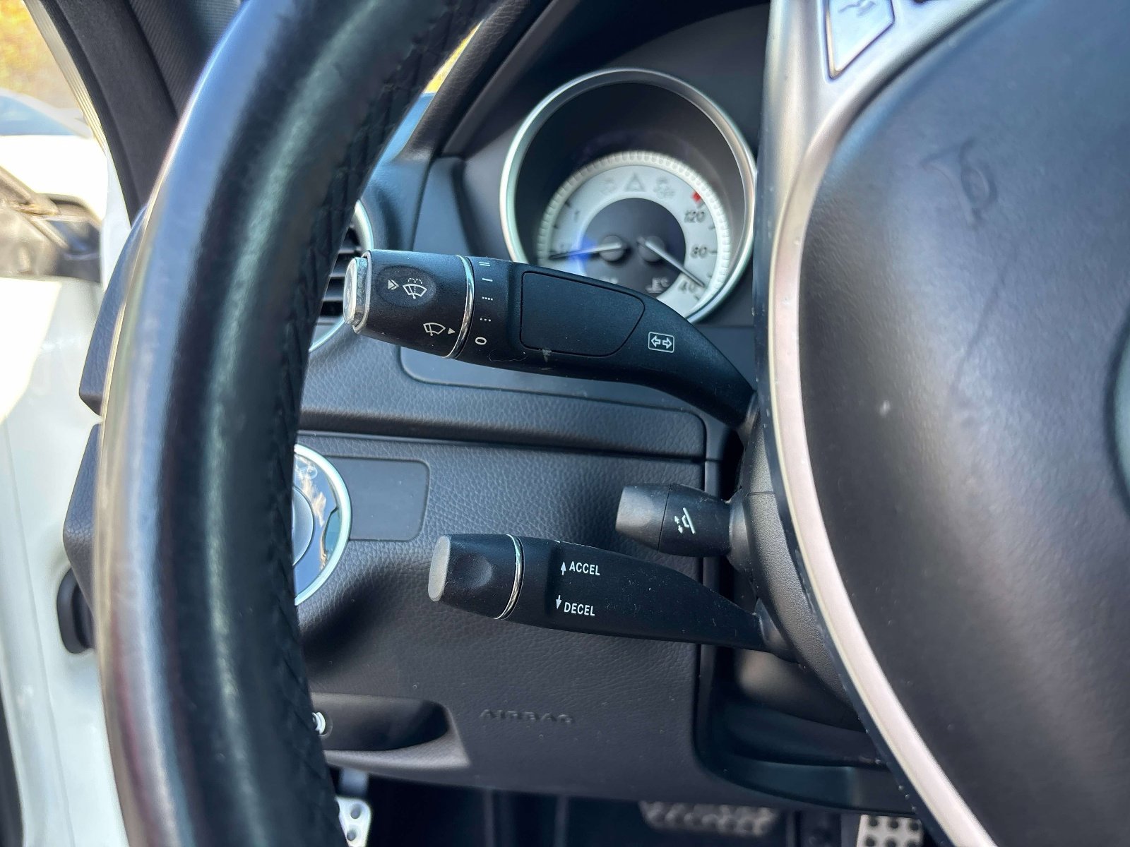 Used 2013 Mercedes-Benz C 300 Sport image 25