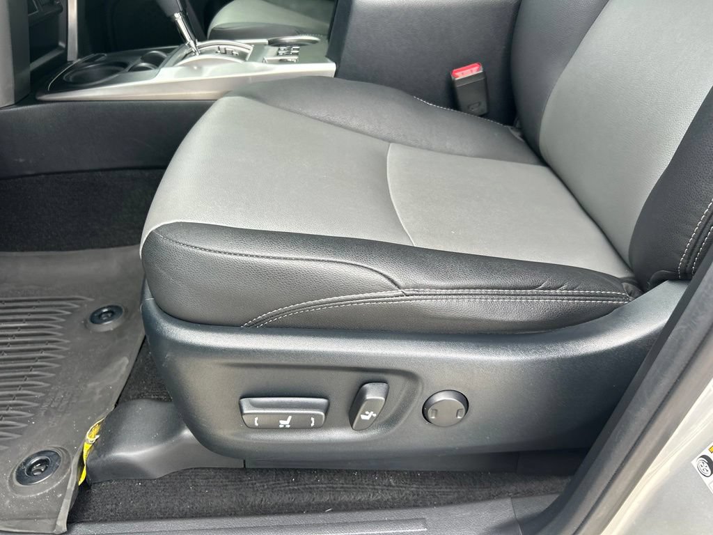 Used 2021 Toyota 4Runner SR5 Premium w/ Moonroof Package RWD image 45