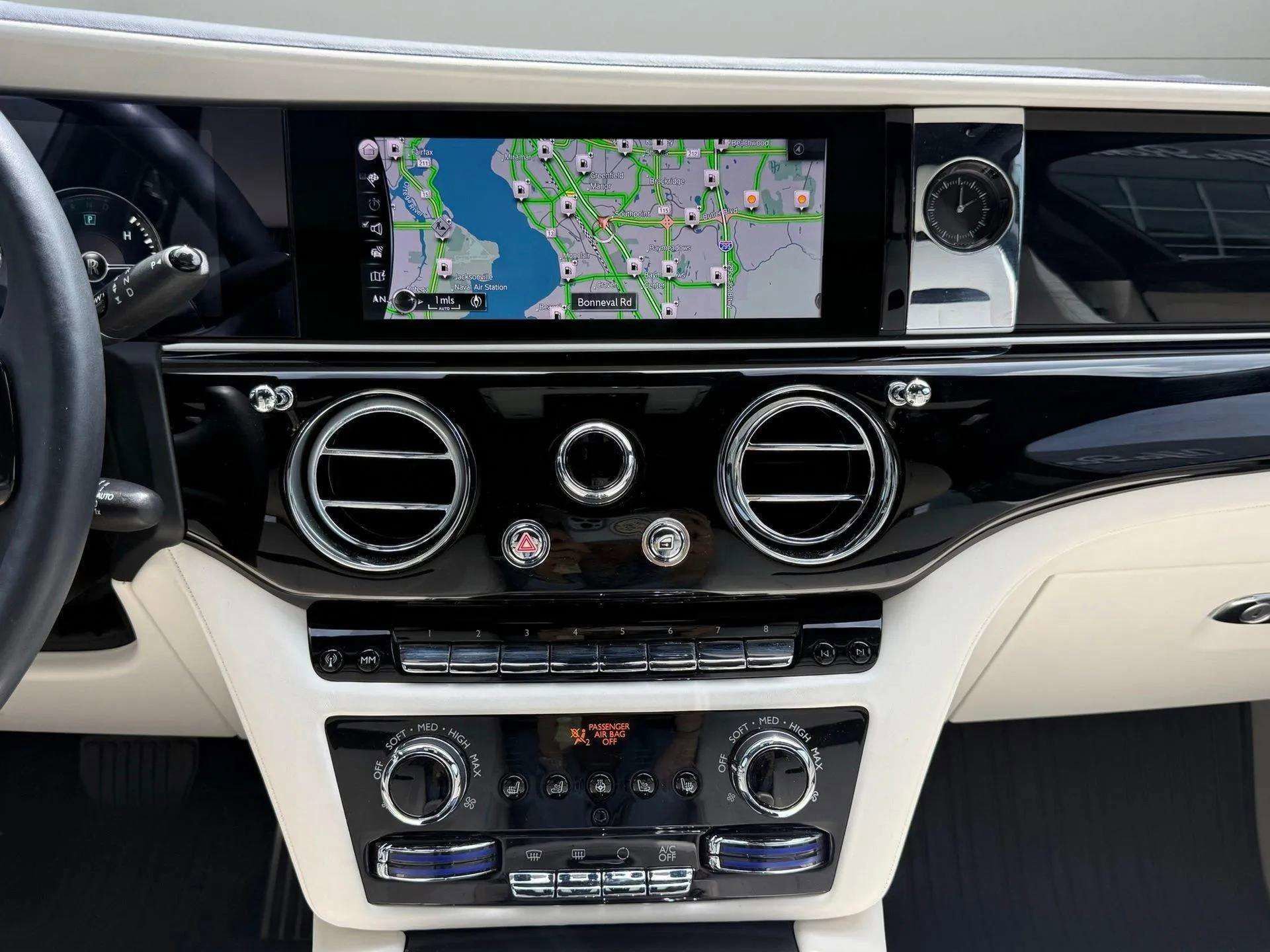 Used 2022 Rolls-Royce Ghost AWD/4WD image 39