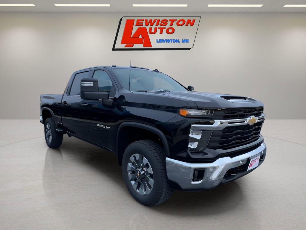 New 2026 Chevrolet Silverado 3500 LT image 2