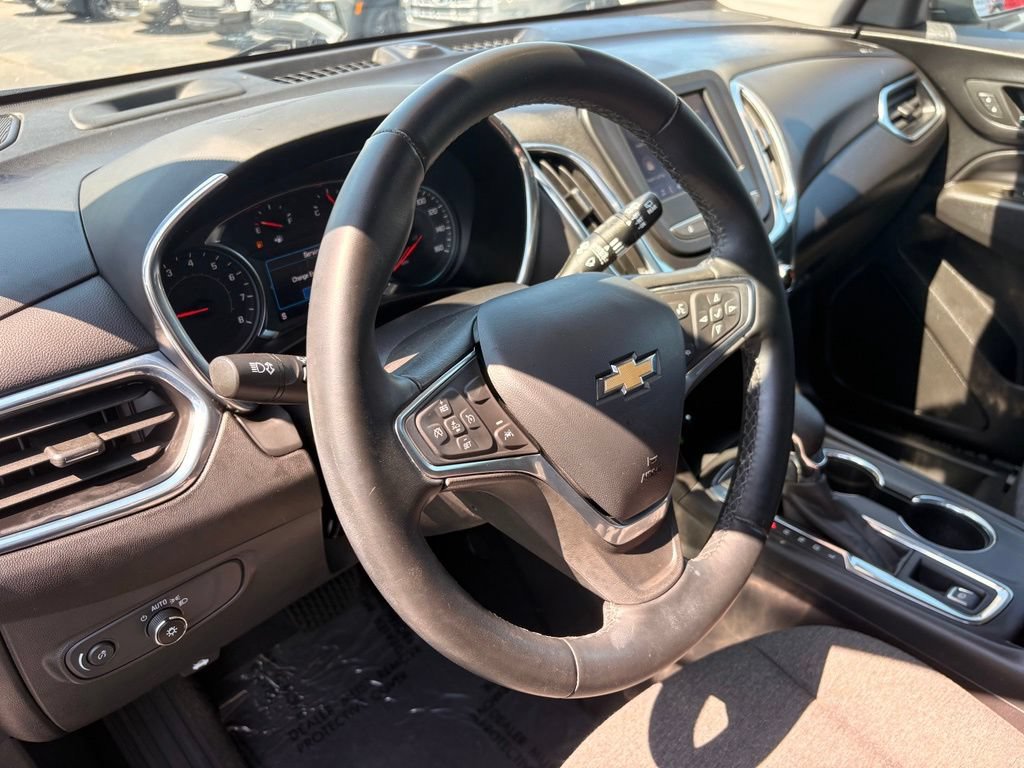 Used 2023 Chevrolet Equinox LT w/ Driver Convenience Package AWD/4WD image 12