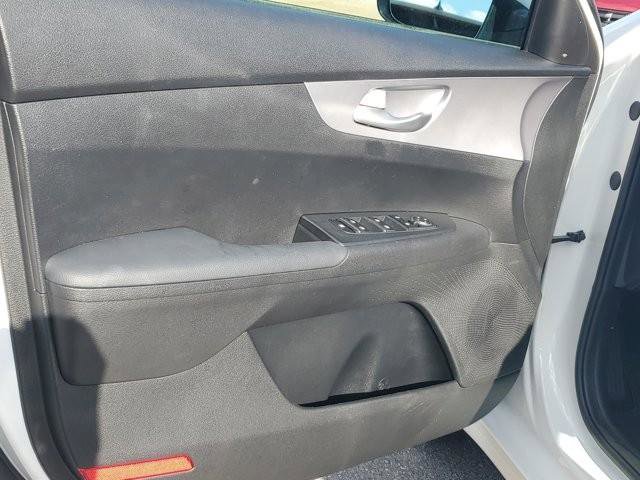 Used 2023 Kia Forte LXS w/ LXS Technology Package image 21