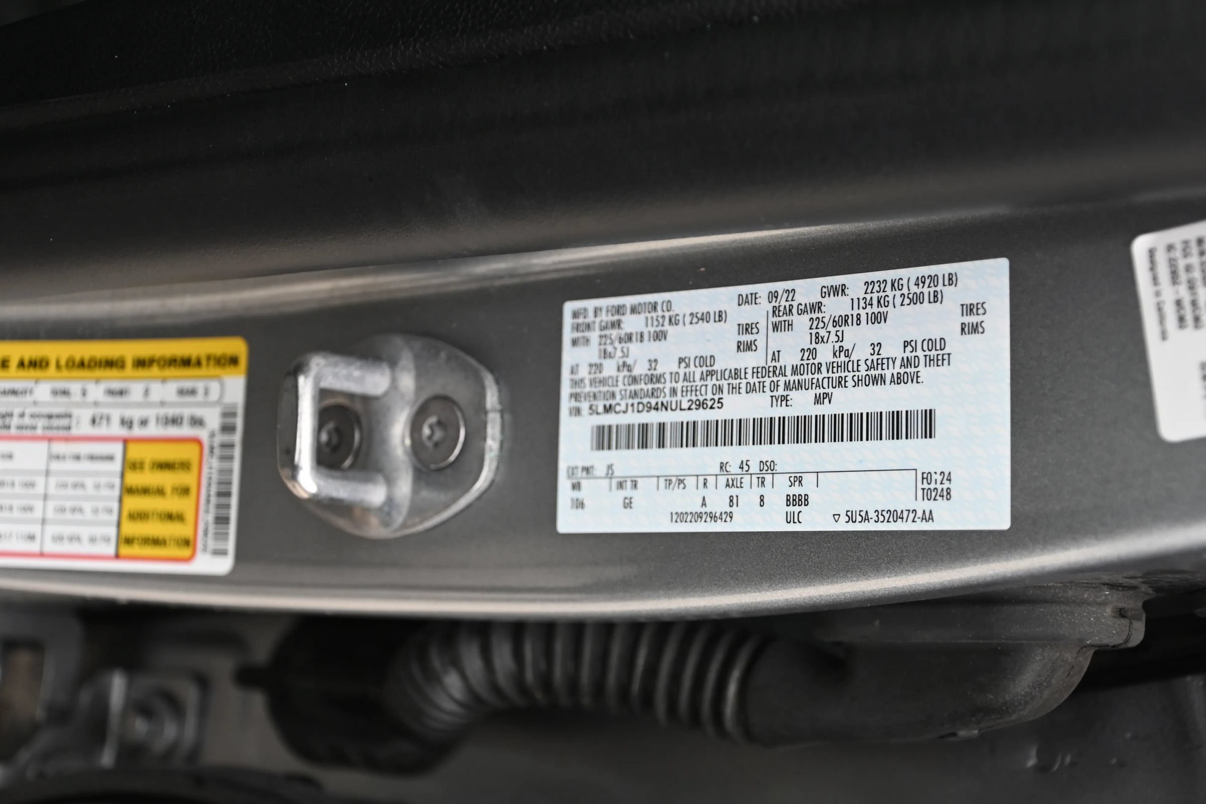 Used 2022 Lincoln Corsair AWD w/ Equipment Group 101A image 17