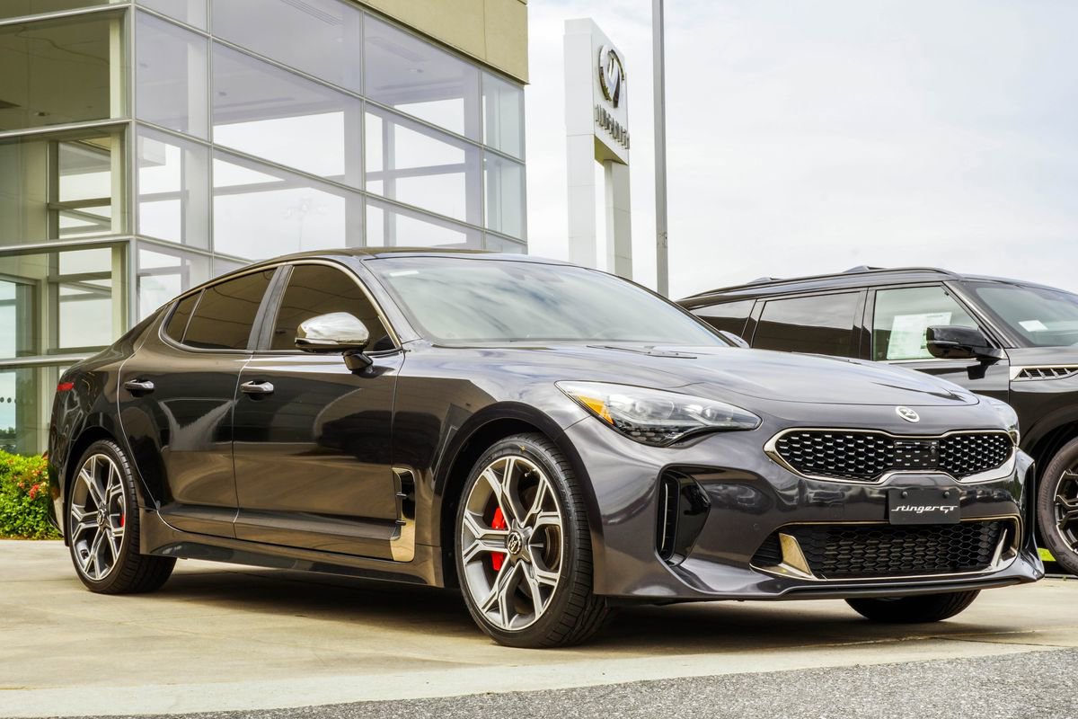 Used 2019 Kia Stinger GT2 AWD/4WD image 4