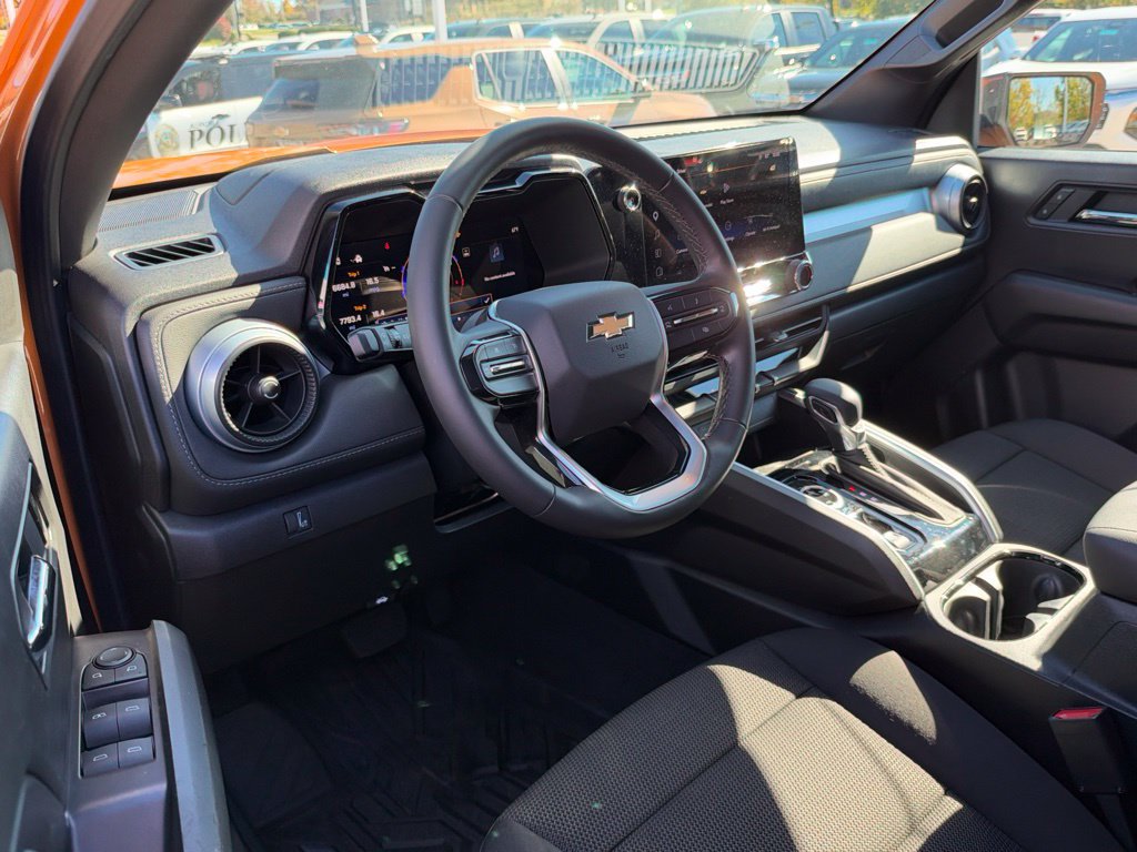 Used 2026 Chevrolet Colorado LT AWD/4WD image 23