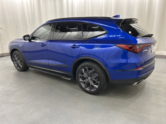 Used 2023 Acura MDX A-Spec image 3
