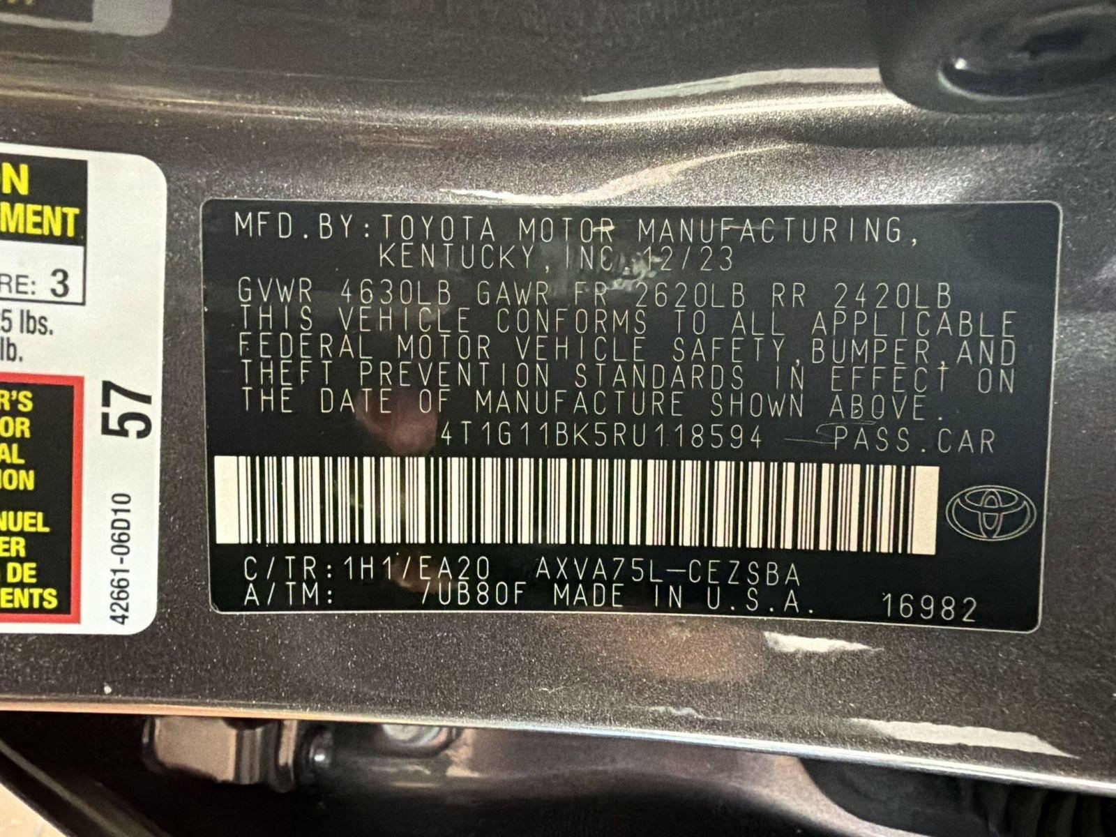 Used 2024 Toyota Camry SE AWD/4WD image 17