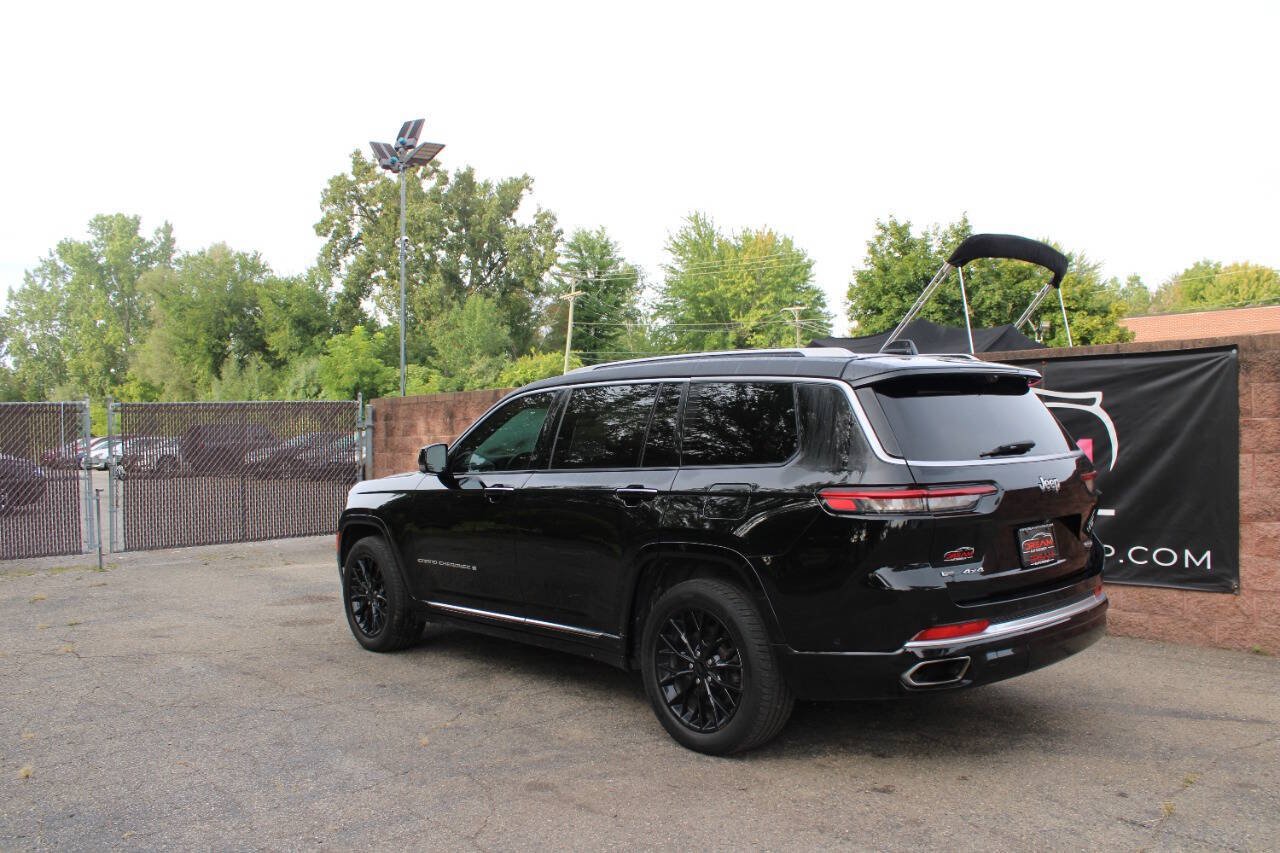 Used 2021 Jeep Grand Cherokee L Summit w/ Advanced Protech Group IV AWD/4WD image 3