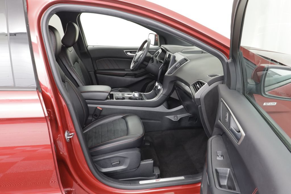 Used 2024 Ford Edge ST-Line AWD/4WD image 19