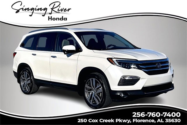 Used 2017 Honda Pilot Touring image 1
