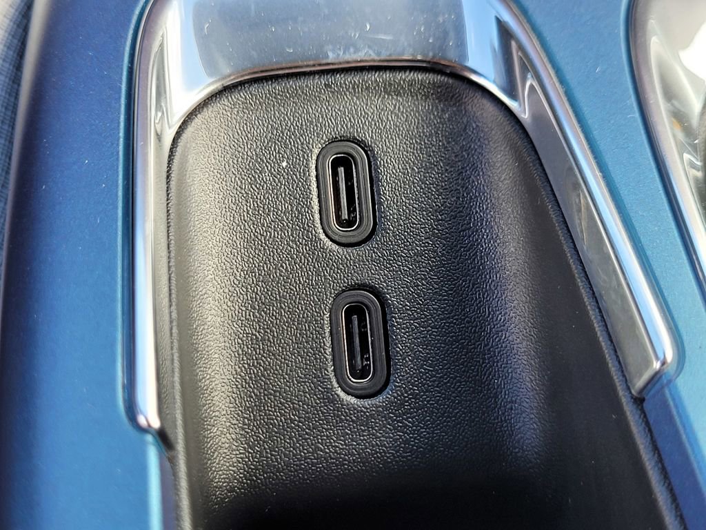 New 2026 Chevrolet Equinox EV LT image 18