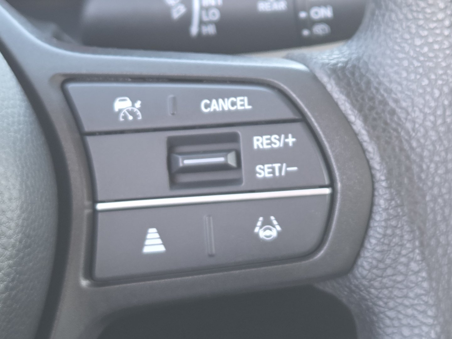 Used 2024 Honda HR-V LX image 7