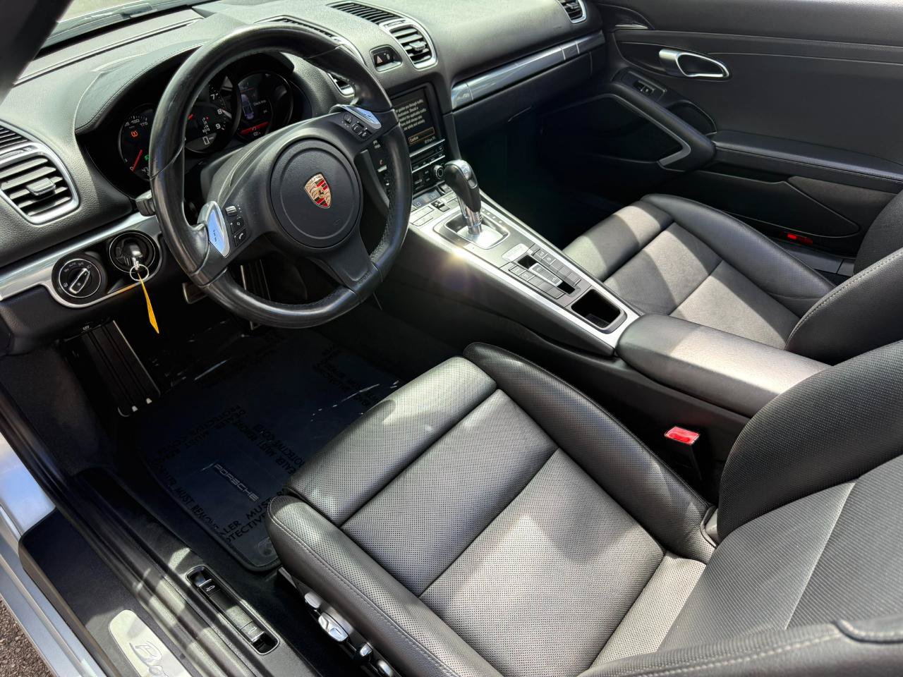 Used 2015 Porsche Boxster RWD image 26