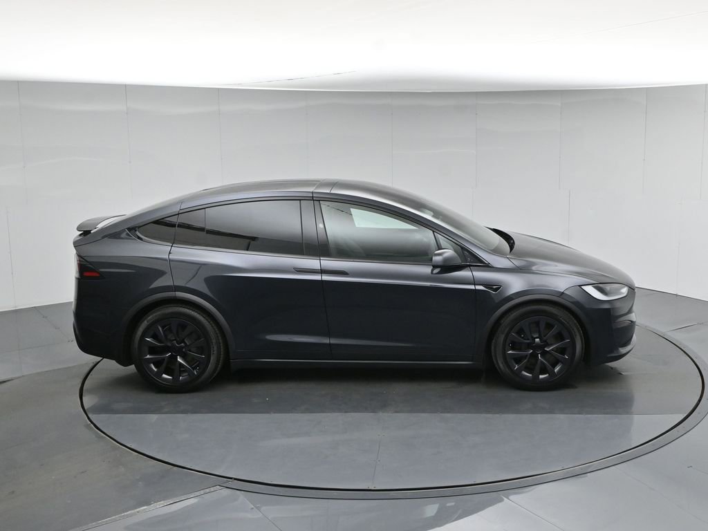 Used 2024 Tesla Model X image 35