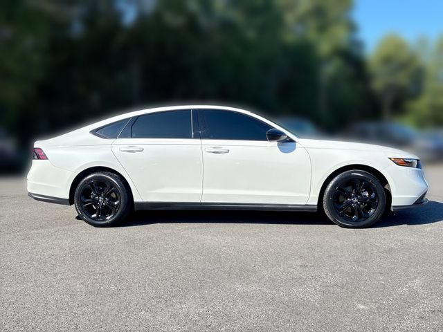 Used 2025 Honda Accord SE image 9