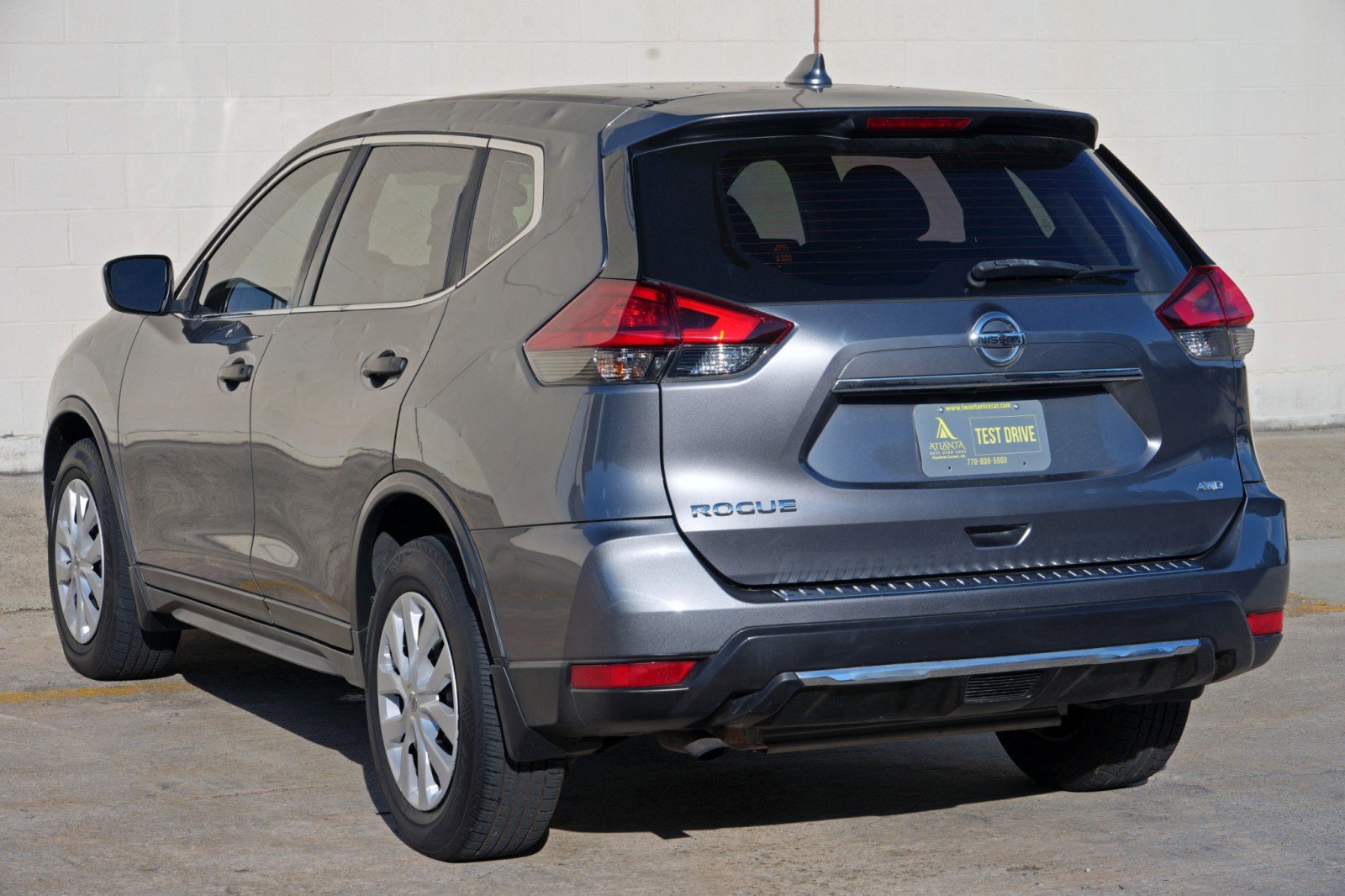 Used 2017 Nissan Rogue S AWD/4WD image 41