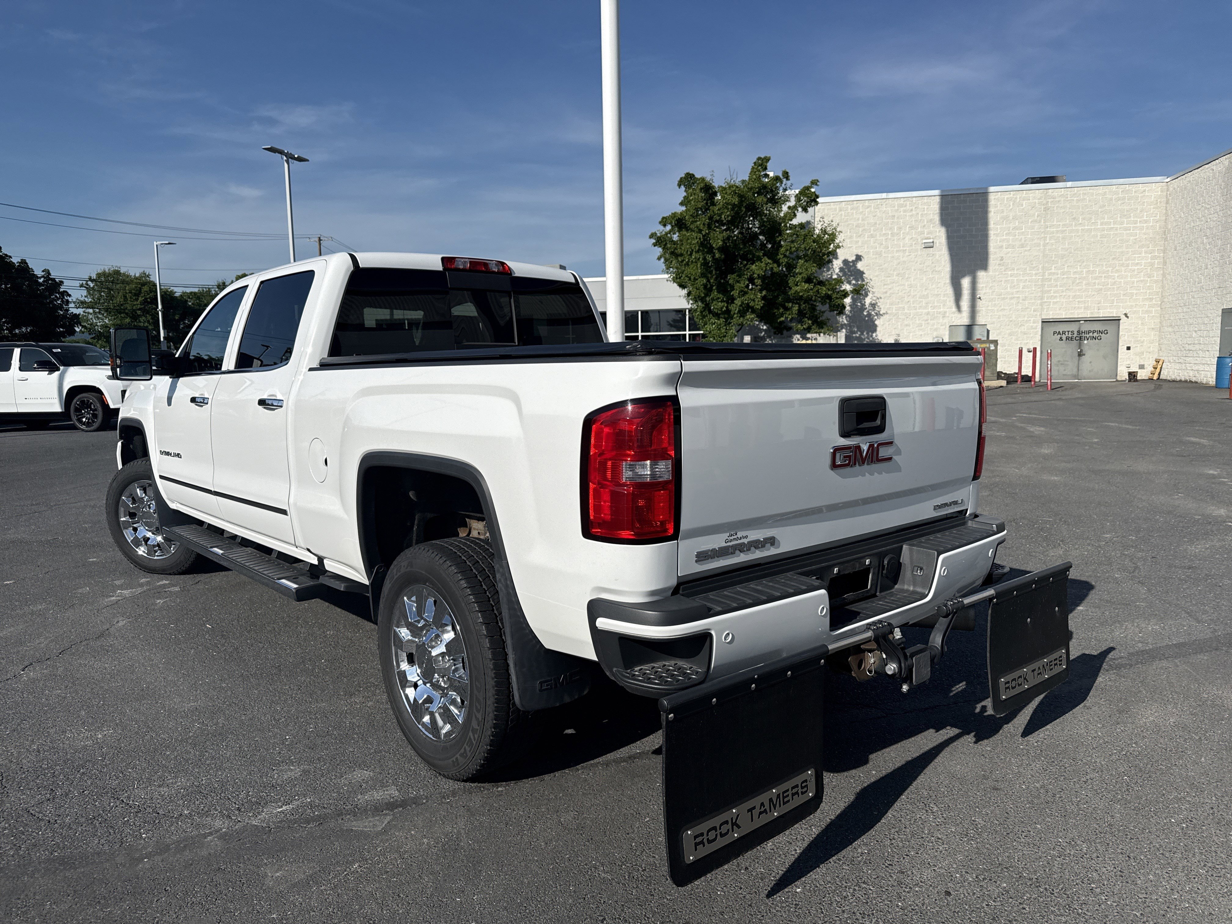 Used 2016 GMC Sierra 2500 Denali w/ Duramax Plus Package AWD/4WD image 3