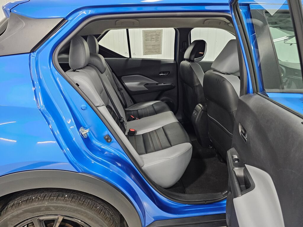 Used 2023 Nissan Kicks SR w/ SR Premium Package FWD image 16