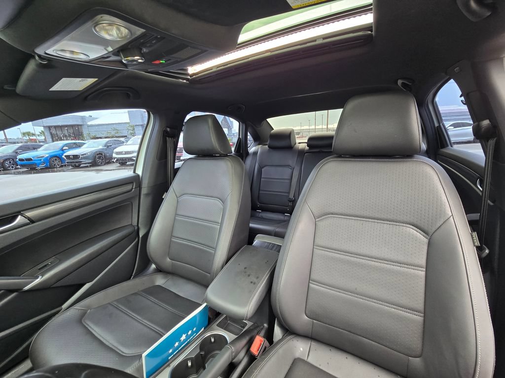Used 2021 Volkswagen Passat 2.0T R-Line FWD image 26