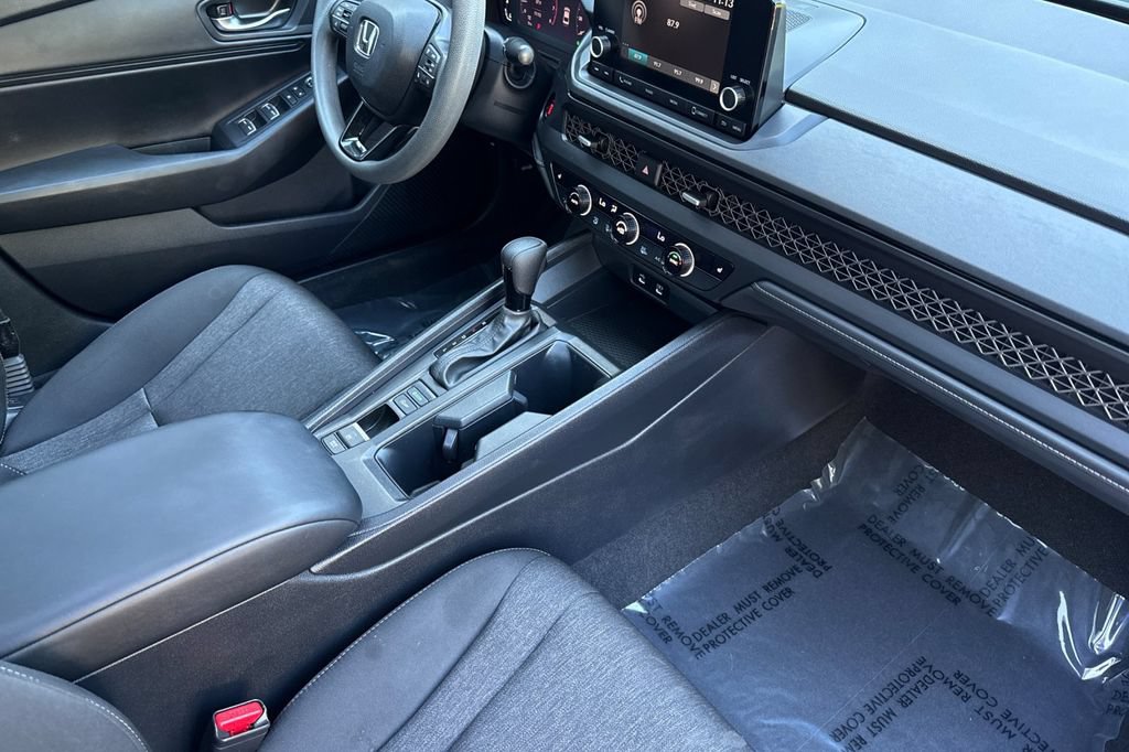 Certified 2023 Honda Accord EX image 13