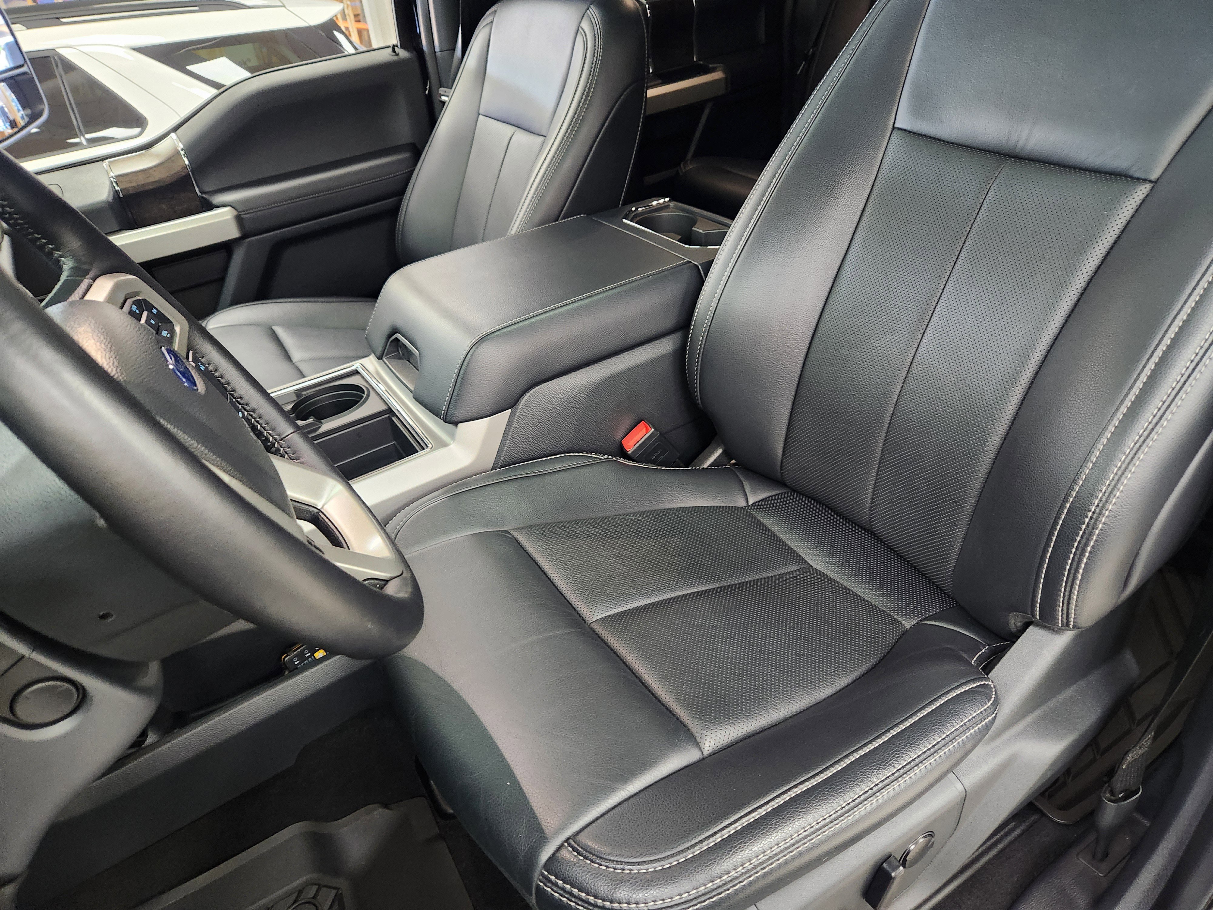 Used 2022 Ford F250 Lariat w/ Lariat Ultimate Package image 14