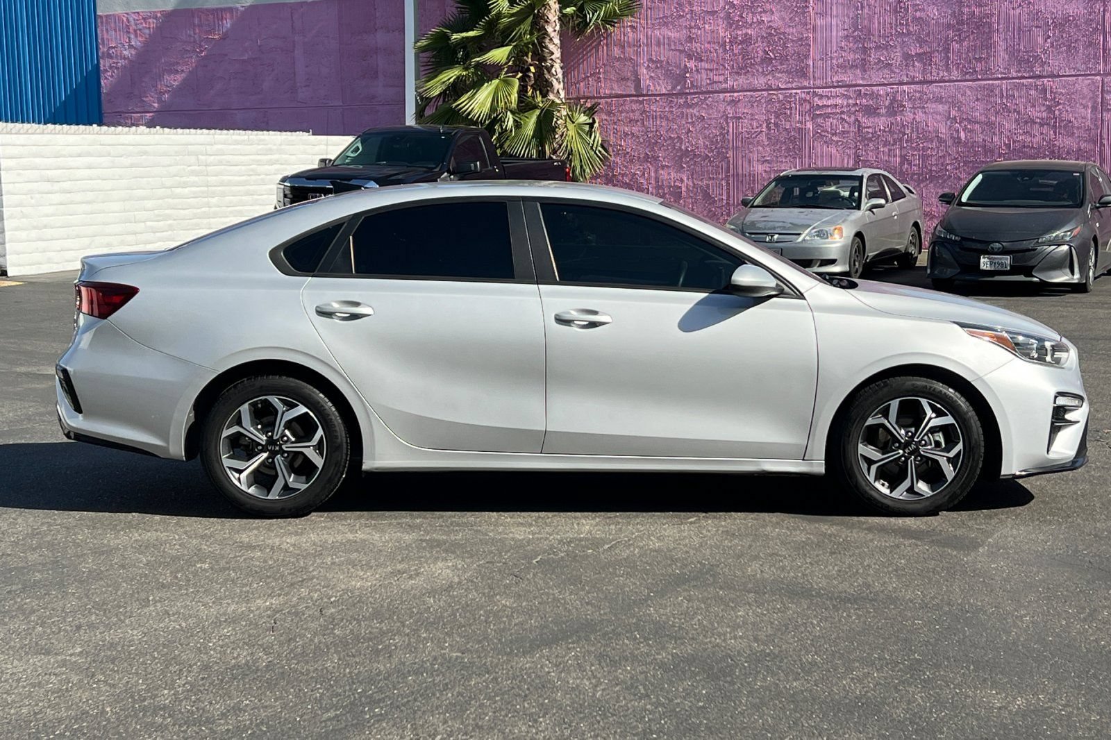 Used 2021 Kia Forte LXS FWD image 3